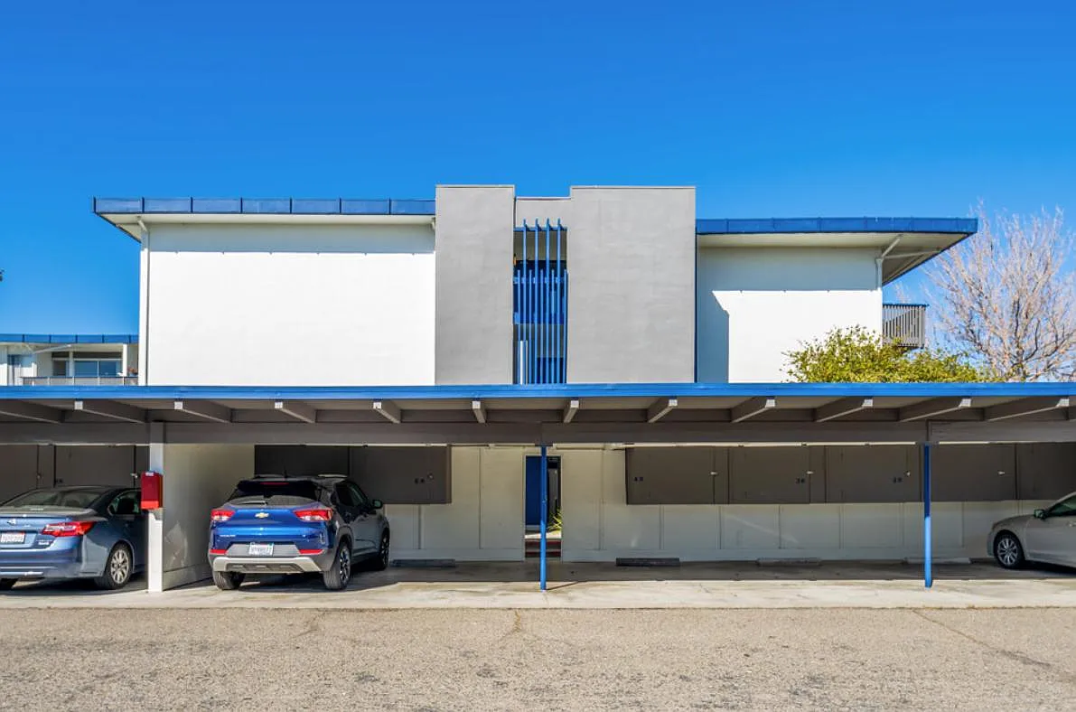 Kula Kai Apartments — Photo 4
