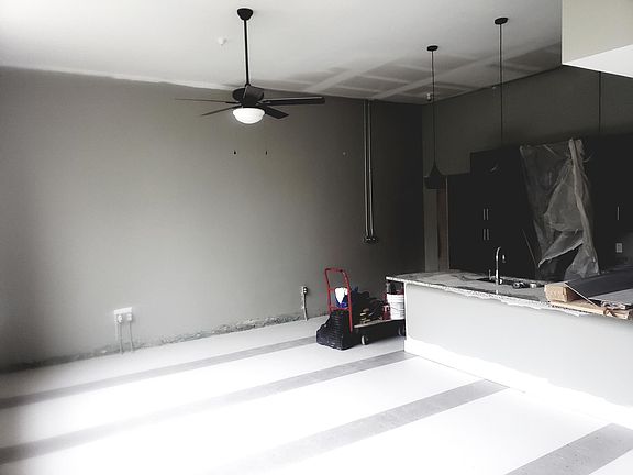 3rd image of 200 Claremont Ave #105