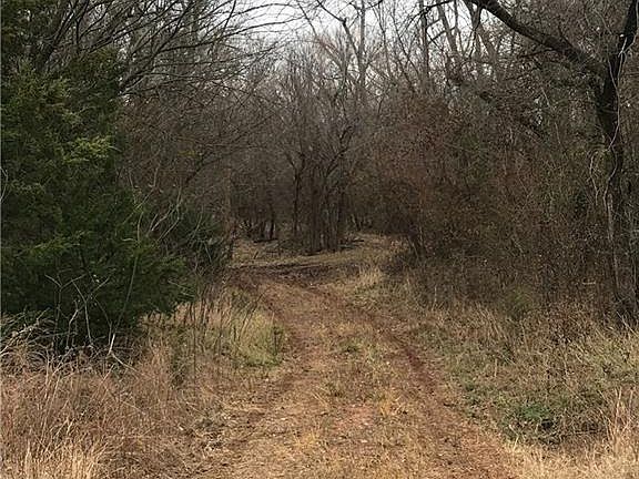 3rd image of 6901 Hope Valley Dr