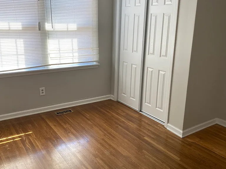 8002 Greenwillow Ct SE — Photo 17