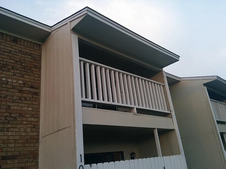 1002 Charisse St #D — Photo 6