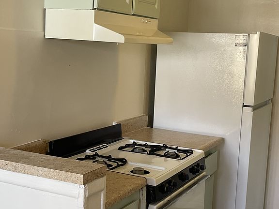 5th image of 7702 Chapman Ave #2