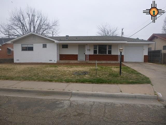 1st image of 209 W Yucca Ave