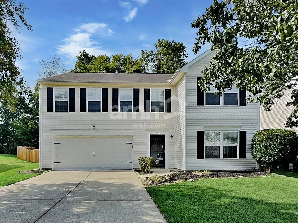 2305 Apple Glen Ln