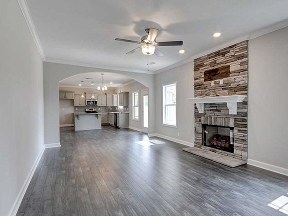 4th image of 33 Reserve At Hickory Wild