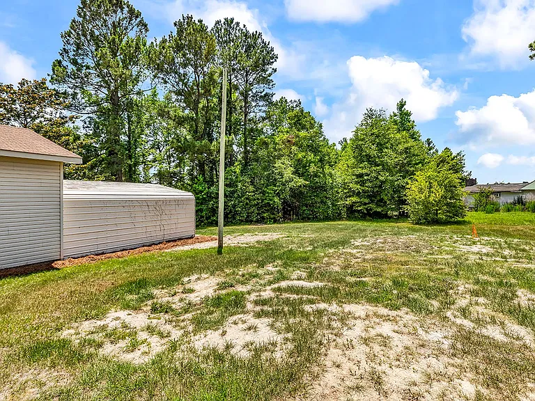 1354 Rogers Rd — Photo 8