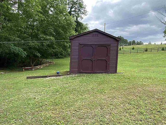 4th image of 1027 Browns Chapel Rd