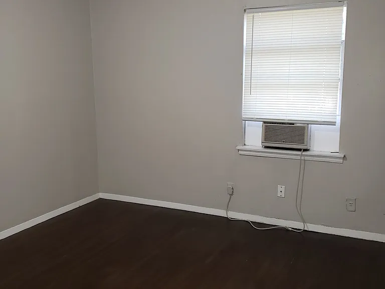 3804 Carnes Ave — Photo 7