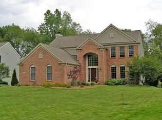 2350 Arbor Tree Ct SE, Grand Rapids, MI 49546