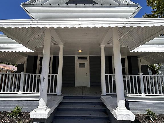 2nd image of 503 W Oconee St