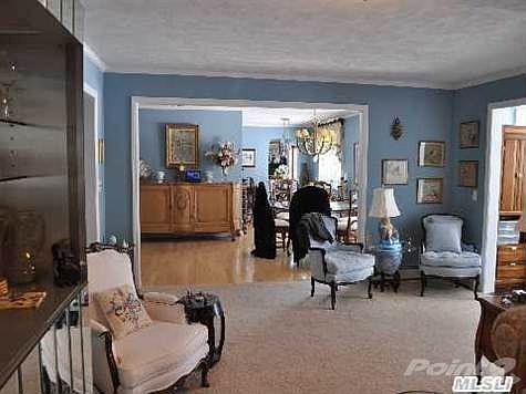 3rd image of 40 Tremont Ave
