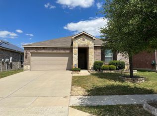 2305 Gelbray Pl, Saginaw, TX 76131