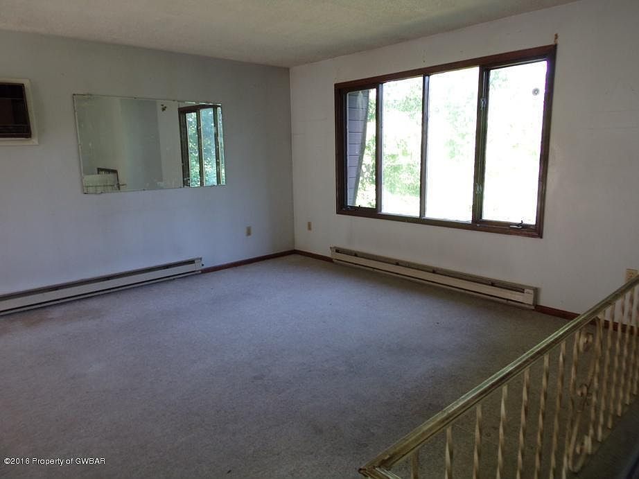 2nd image of 728 Kasko Rd
