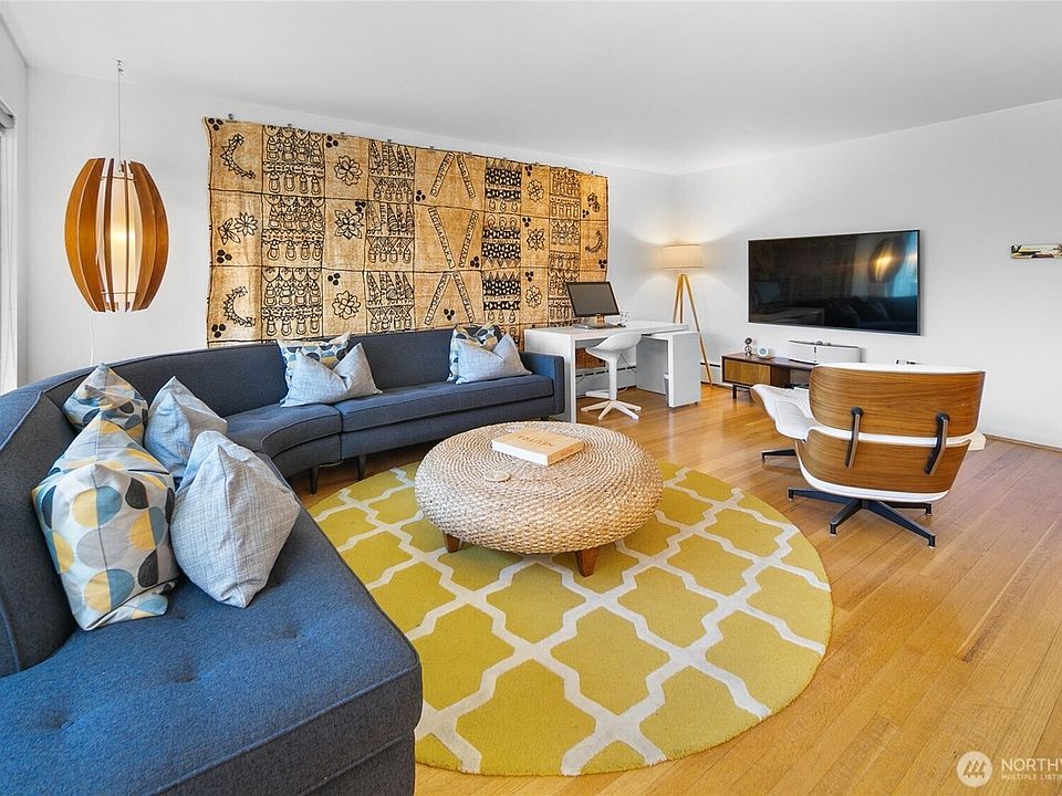 1st image of 1117 E Harrison St #1117