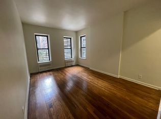 153 E 43rd St APT 3A, New York, NY 10017