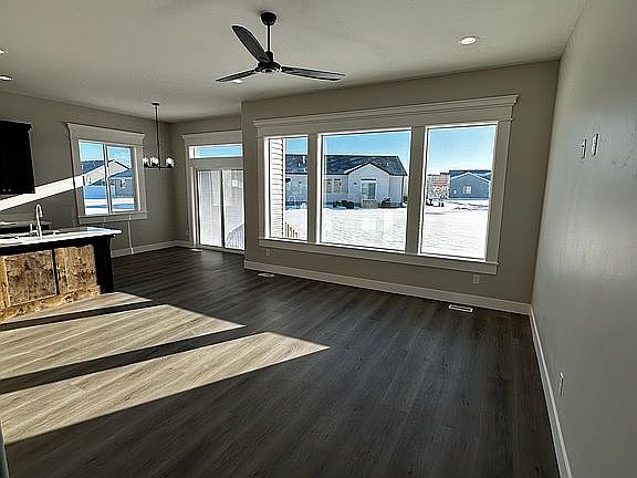 4th image of 4477 Stonebrook Ln