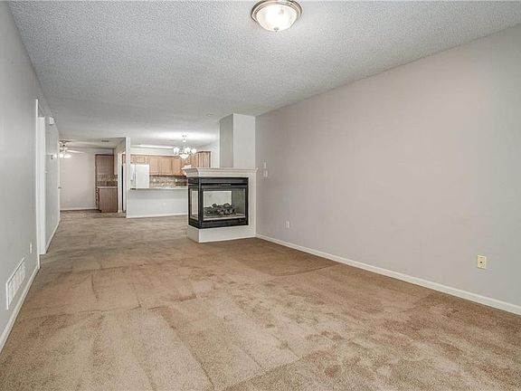 5th image of 3903 S Willis Ave #41