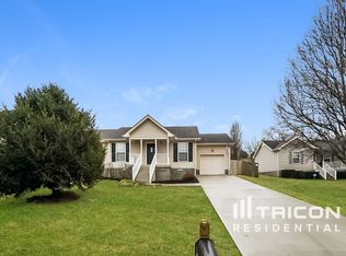 129 Phillip Dr, Springfield, TN 37172