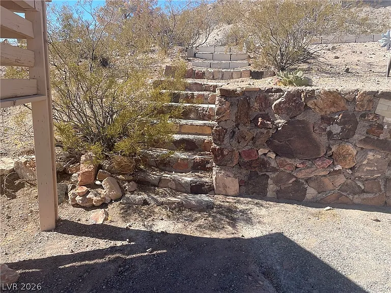 14 Valley View Ln — Photo 13