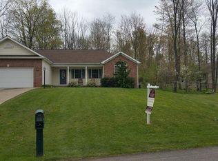120 Weathervane Dr, Slippery Rock, PA 16057