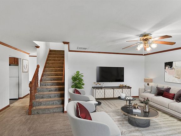 4th image of 2524A Waterford Dr