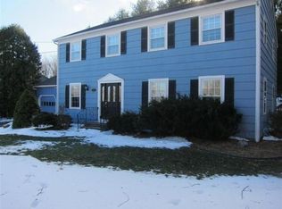 34 E Gate Rd, Danbury, CT 06811