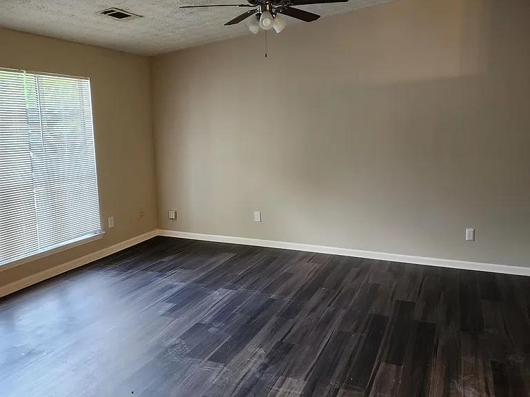 2039 Briar Trail Ct SW — Photo 4
