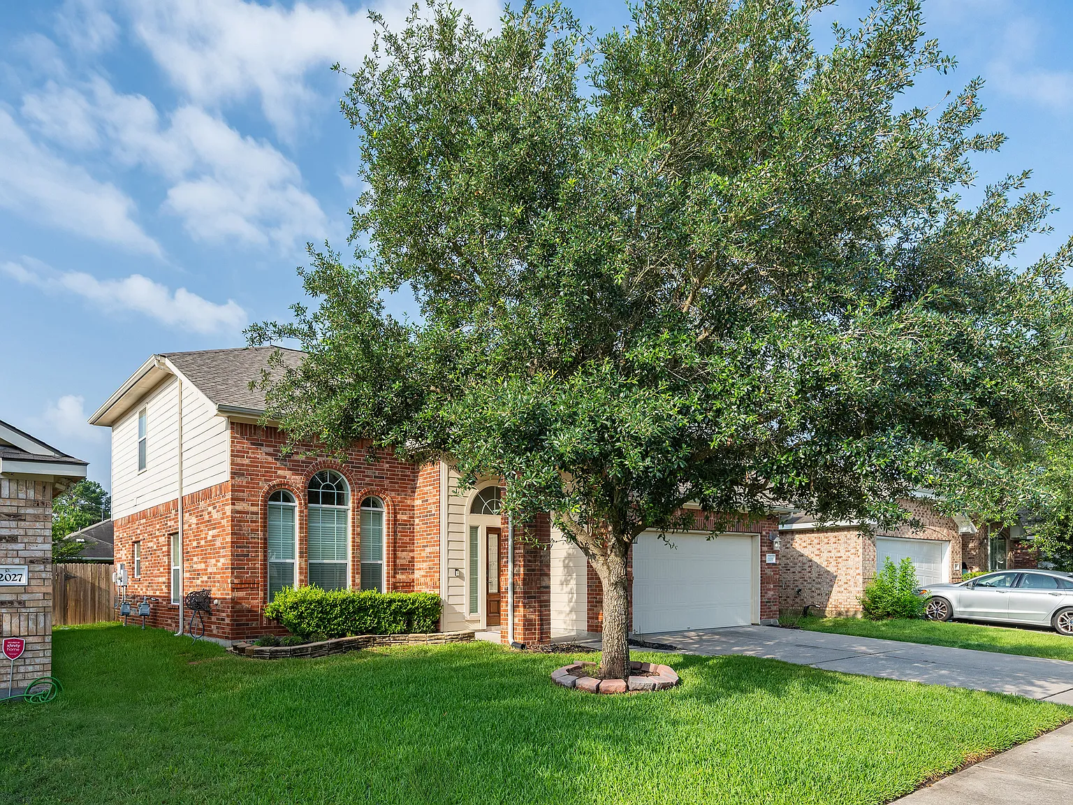 3 bed, 2.5 bath, 2256 sqft, $2,900 — Photo 3
