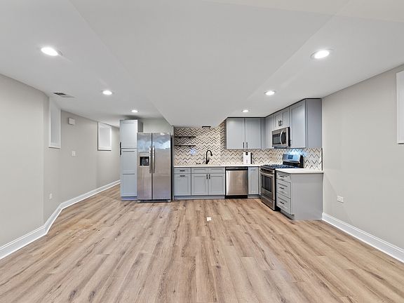 5th image of 4818 S Forrestville Ave #G