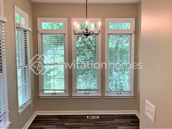 5th image of 100 Raquel Dr NW