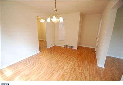 4th image of 317 W South St