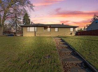 203 Mills Rd, Joliet, IL 60433