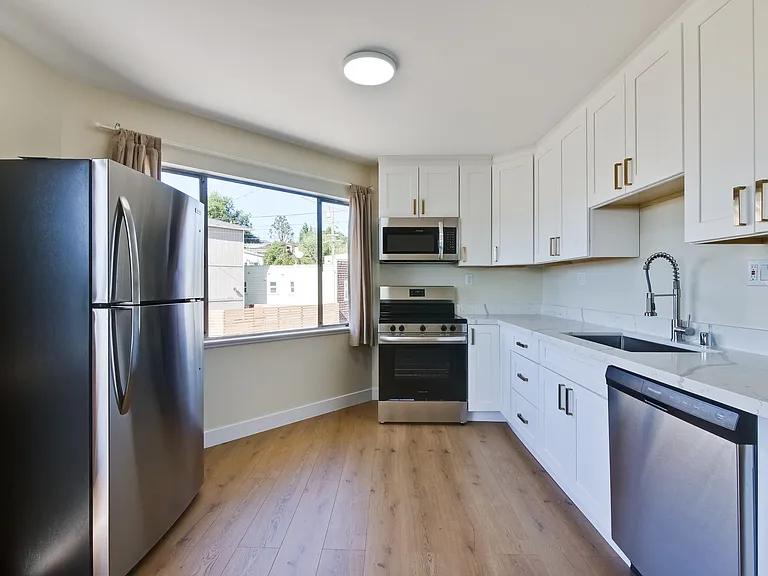 2908 Birdsall Ave #2908 — Photo 27