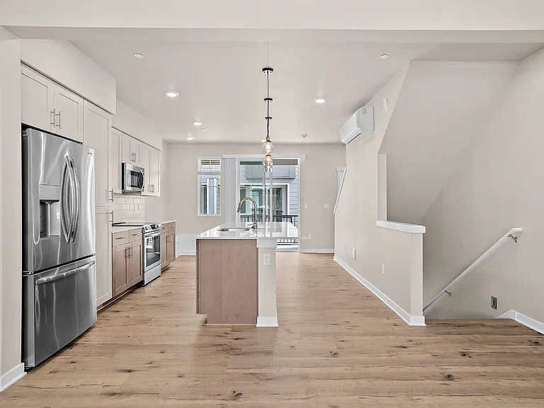 13730 Manor Way #E5 — Photo 7