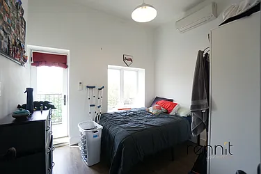 Rented by Rennit Inc.