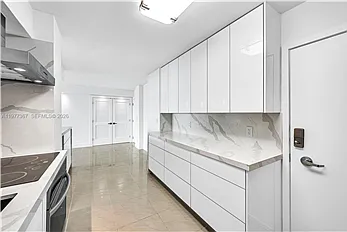 6770 Indian Creek Dr #70 — Photo 11