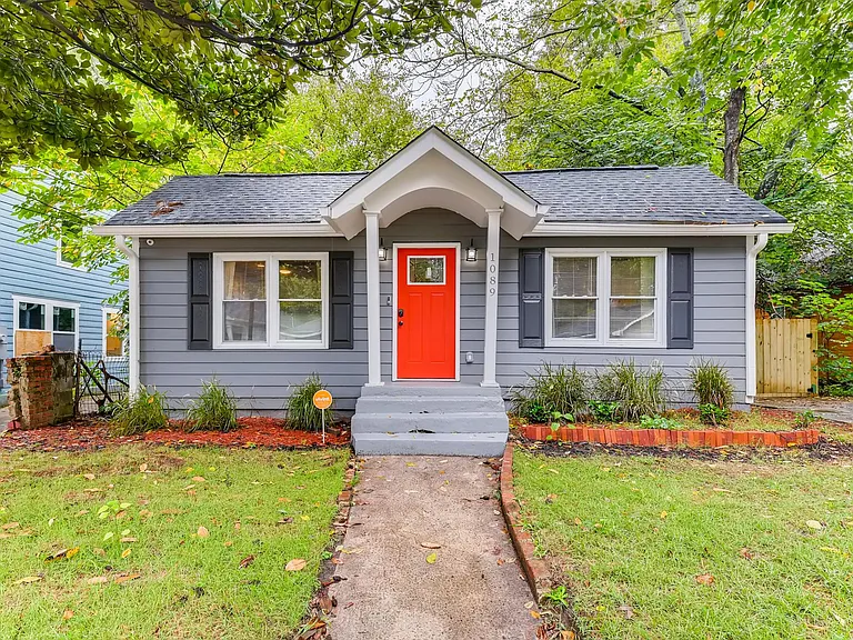 1089 McDaniel St SW — Photo 1