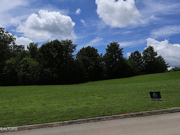 3rd image of 113 Highland Reserve Way