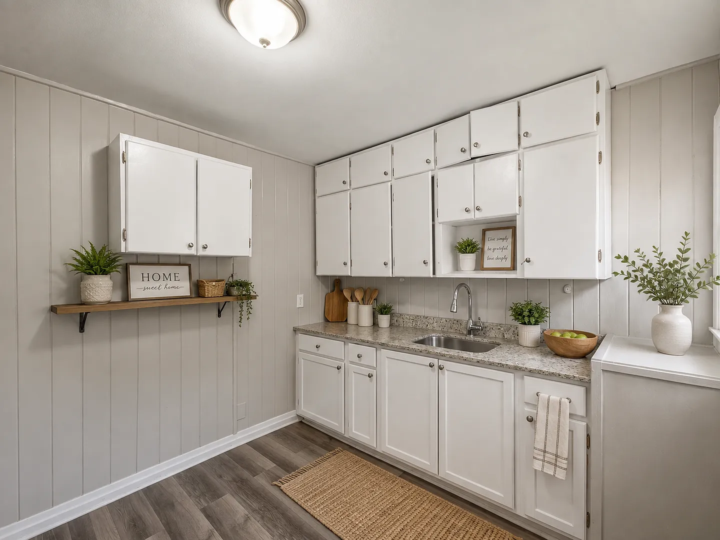Comfortable & Spacious 3-Bedroom Home Ready for You! — Photo 4