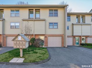 114 Metacomet Drive #1104, Meriden, CT 06450