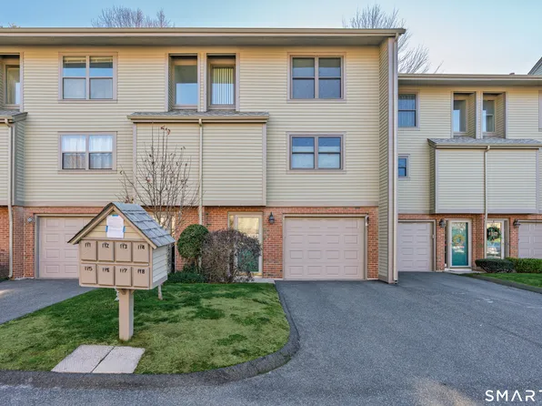 114 Metacomet Drive #1104, Meriden, CT 06450