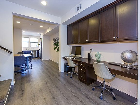 4th image of 8870 Camphor Ave #F