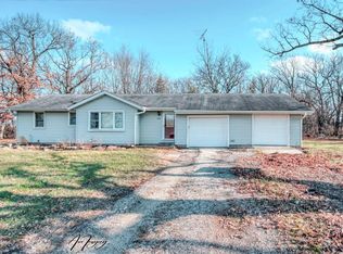 3718 Hawthorne St, Harvard, IL 60033