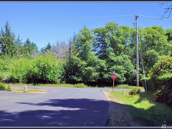 5th image of 749 Wood Duck Ave SE