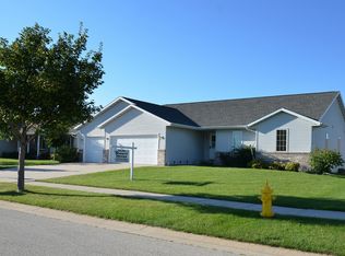 43 Southern Edge Dr, Fond Du Lac, WI 54937