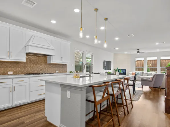 4708 Alexander Dr, Carrollton, TX 75010
