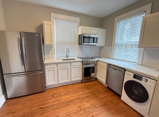 30 Chapel St APT 1, Charleston, SC 29403