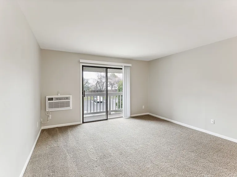 Country Meadows Apartments — Photo 51
