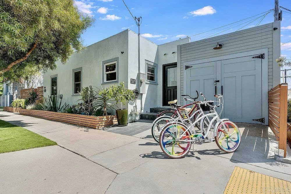 4 bed, 1100 sqft, $7,500 — Photo 4