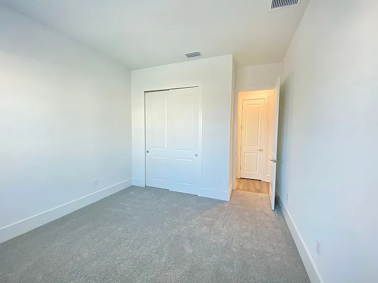 12668 Clear Sapphire Dr — Photo 16